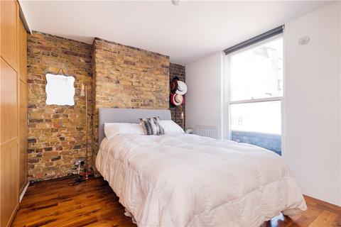 Flat 2, 133 Curtain Road, London, EC2A 3BX