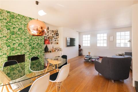 Flat 2, 133 Curtain Road, London, EC2A 3BX