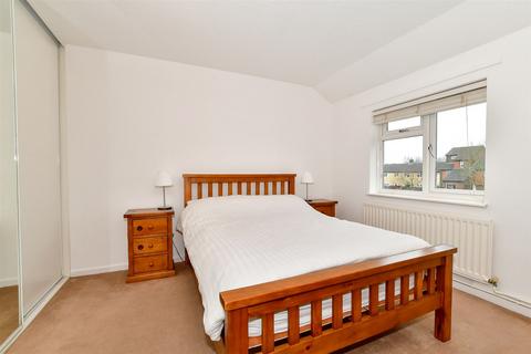 12 Basildon Way, Bewbush, Crawley, RH11 6EE