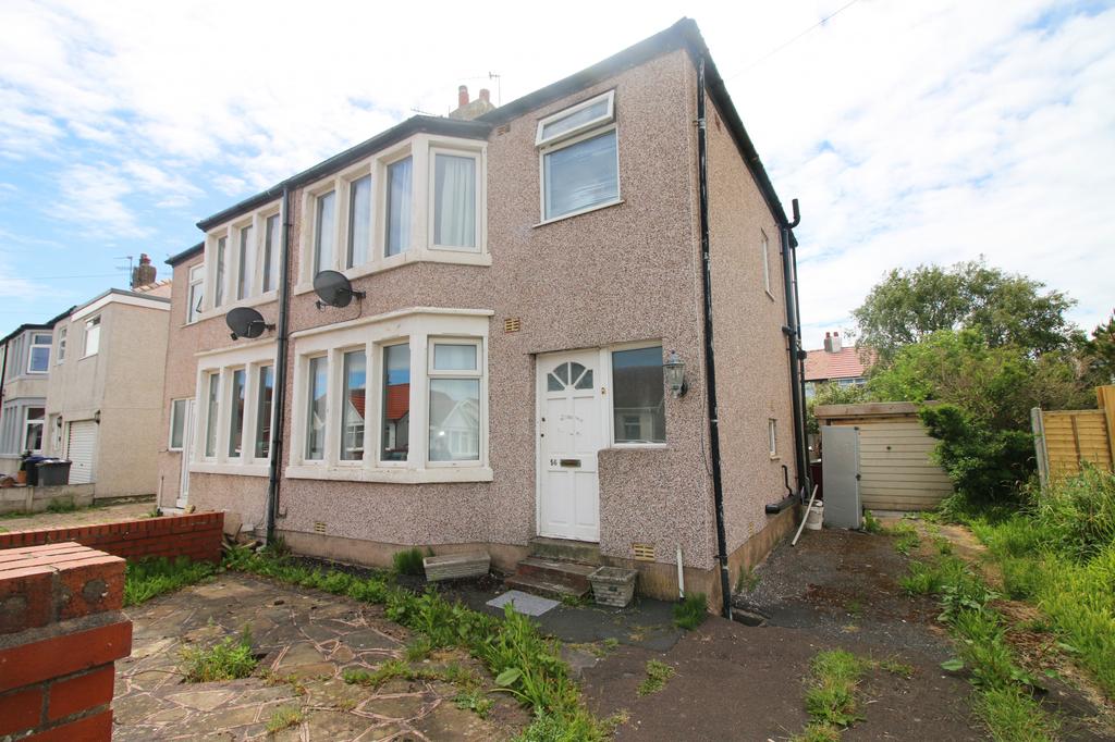 Lockerbie Avenue, ThorntonCleveleys, FY5 3 bed semidetached house £