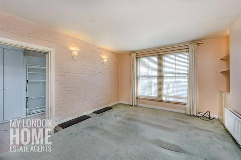 10 Chapter Chambers, London, SW1P 4NR