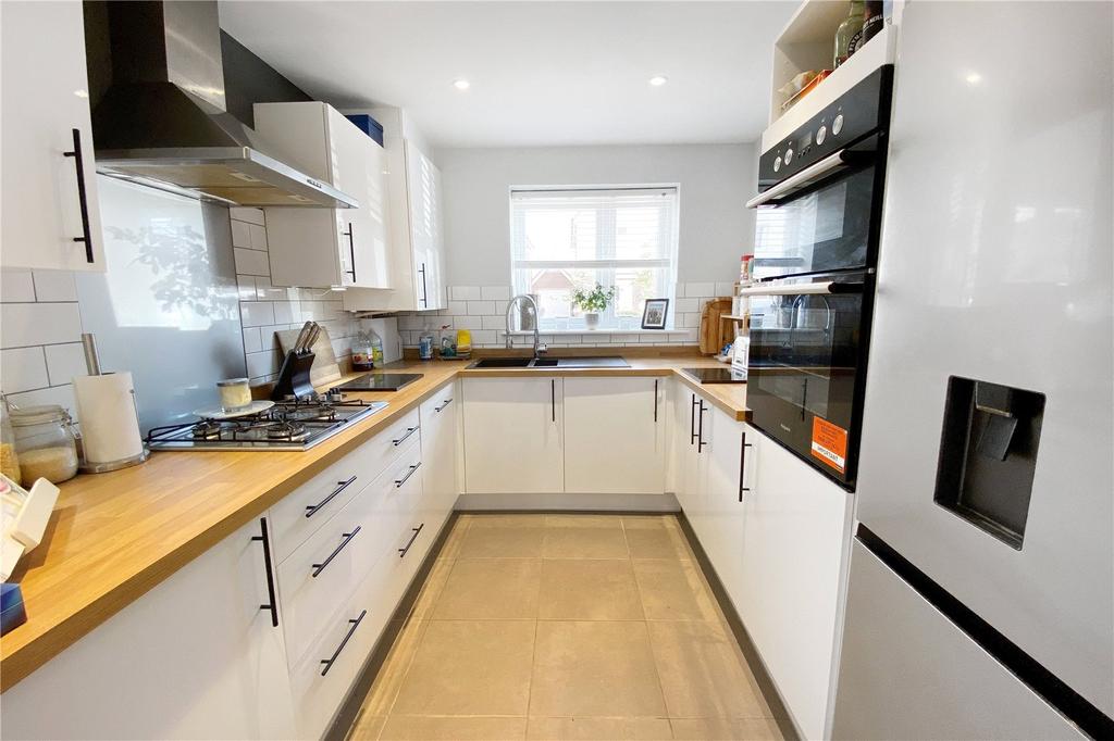 Jackson Way, Littlehampton 3 bed terraced house £320,000