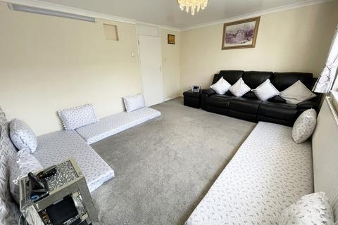 131 Edgar Road, Whitton, Hounslow, TW4 5QN