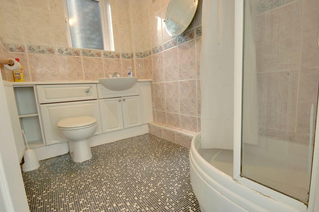 Ensuite shower room