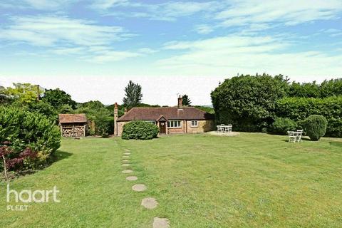 The Old Blacksmiths Cottage Beacon Hill Road, Ewshot, Farnham, GU10 5BZ