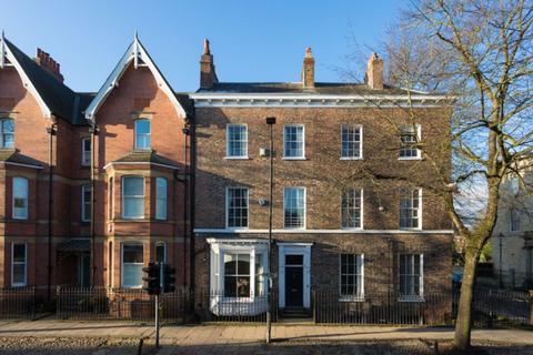 64 Bootham, York, YO30 7BZ