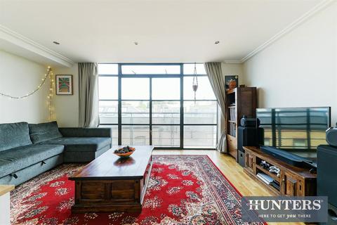 Apartment 43, 2 Point Wharf Lane, Brentford, TW8 0EA