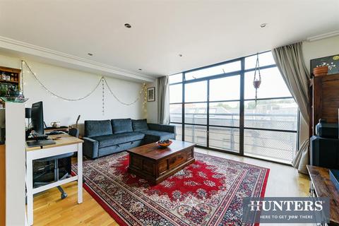Apartment 43, 2 Point Wharf Lane, Brentford, TW8 0EA