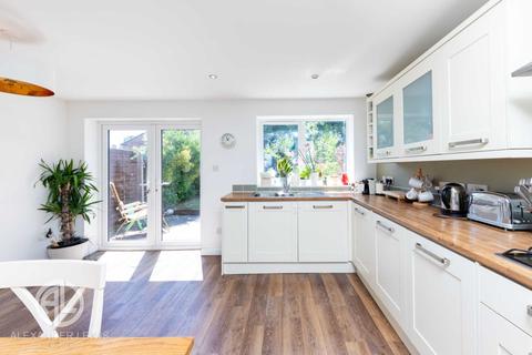 167 Mullway, Letchworth Garden City, SG6 4BG