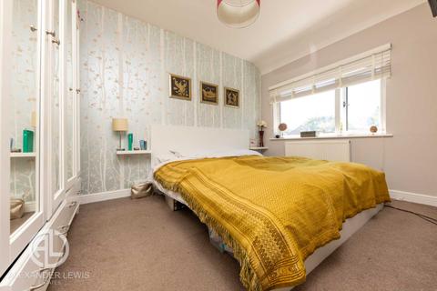 167 Mullway, Letchworth Garden City, SG6 4BG