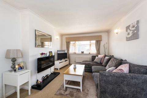2 Mayfield, Bexleyheath, DA7 4DH