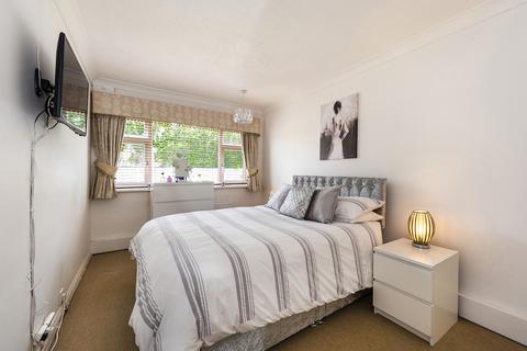 2 Mayfield, Bexleyheath, DA7 4DH