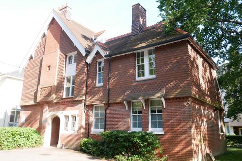 BANISTER PARK, SOUTHAMPTON SO15