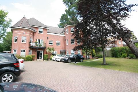 3 bedroom apartment to rent, Northwood HA6