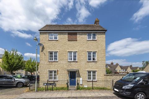 28 Hazel Close, Witney, OX28 1EL