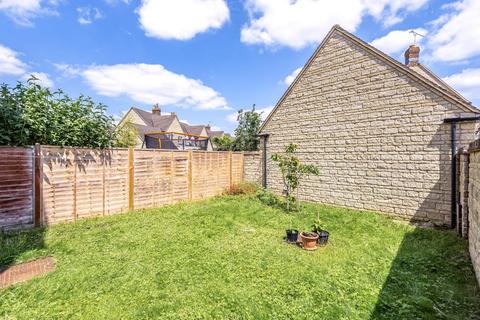 28 Hazel Close, Witney, OX28 1EL