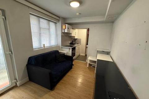 1 bedroom flat to rent, Hounlsow TW3