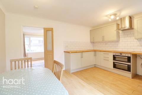 2 Wakely Close, Biggin Hill, Westerham, TN16 3RR