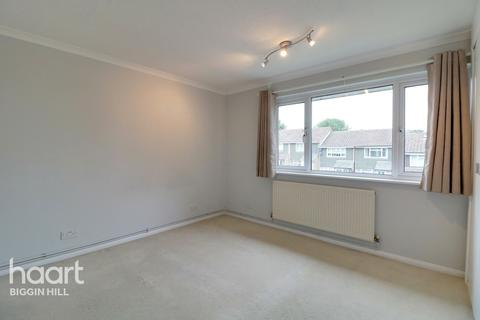 2 Wakely Close, Biggin Hill, Westerham, TN16 3RR