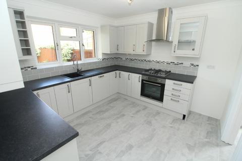 4 bedroom detached house for sale, Wilmin Grove, Loughton, Milton Keynes