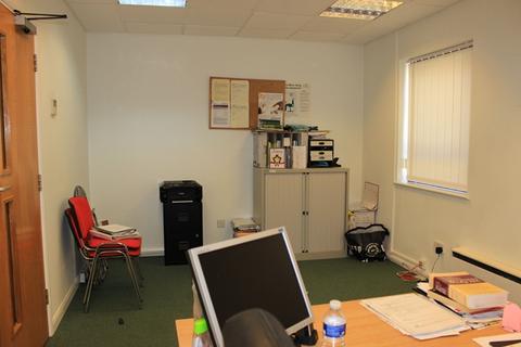 Office to rent - Western Road, Romford RM1 3JS