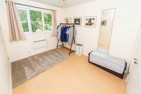 61 Caraway Place, Wallington, SM6 7AG