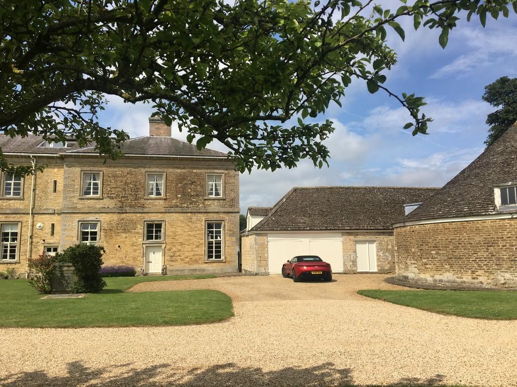 Griffin House, Burley On The Hill 5 bed detached house £1,600,000