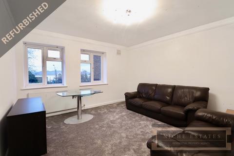 2 bedroom apartment to rent, High Road, North Finchley, N12