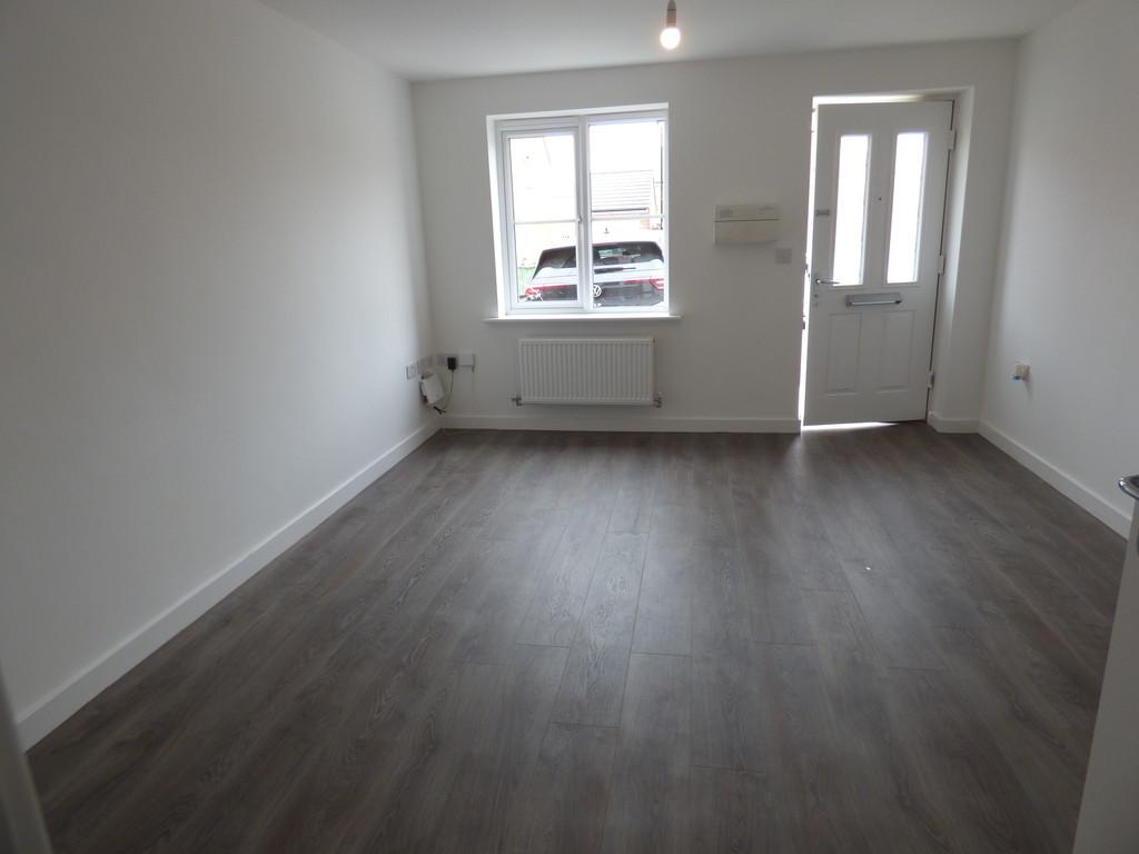 Links Drive, Humberston, Grimsby. DN36 4ZG 3 bed end of terrace house