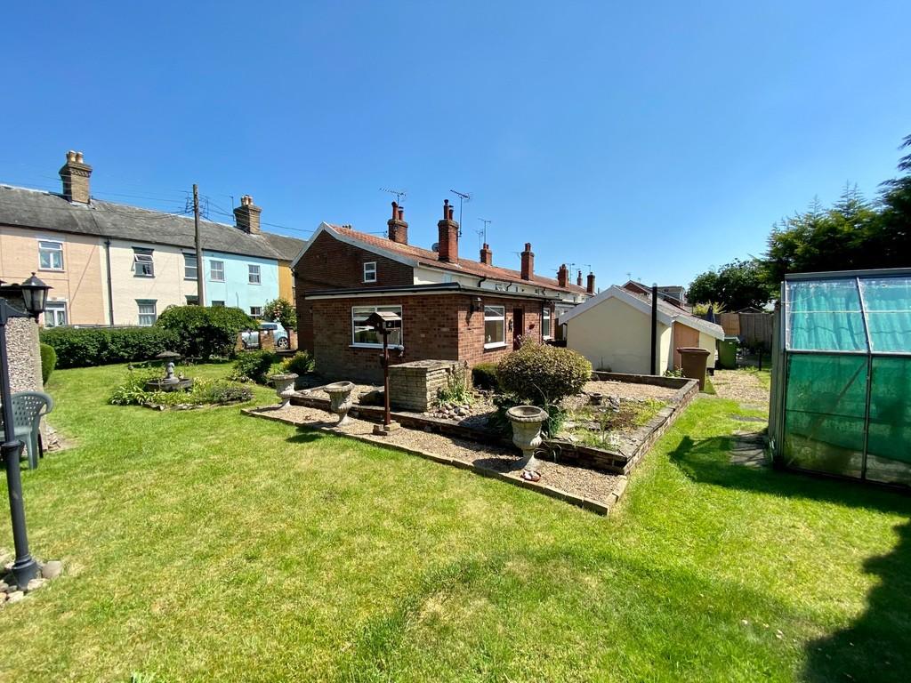 Mission Road, Diss 2 bed semidetached house £225,000