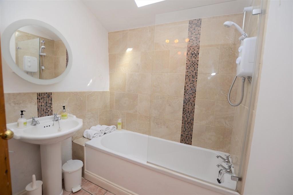 The Granary Bathroom