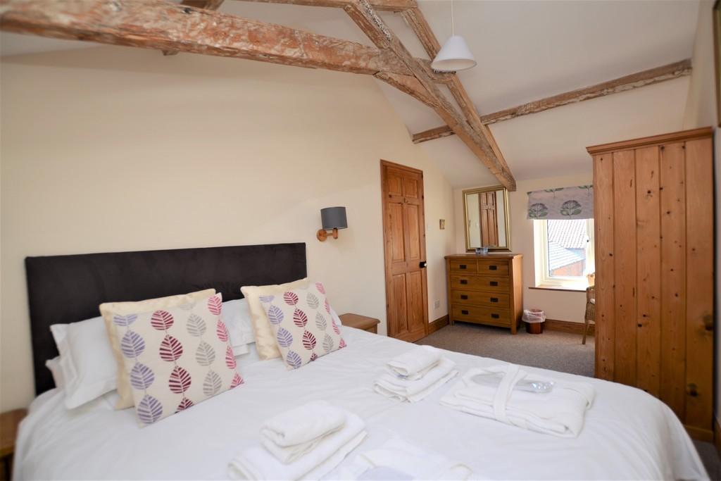 The Coach House Bedroom 2