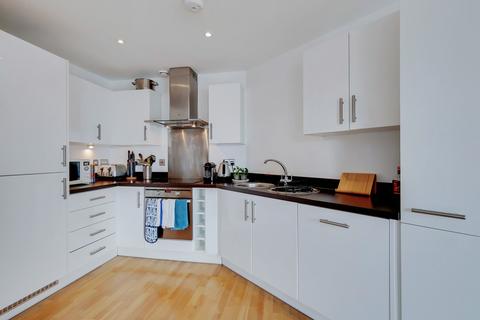 2 bedroom apartment to rent, Spa Road, Bermondsey