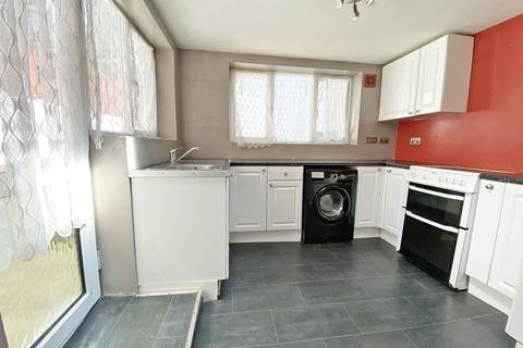 25 Pool Street, Bodmin, PL31 2HB