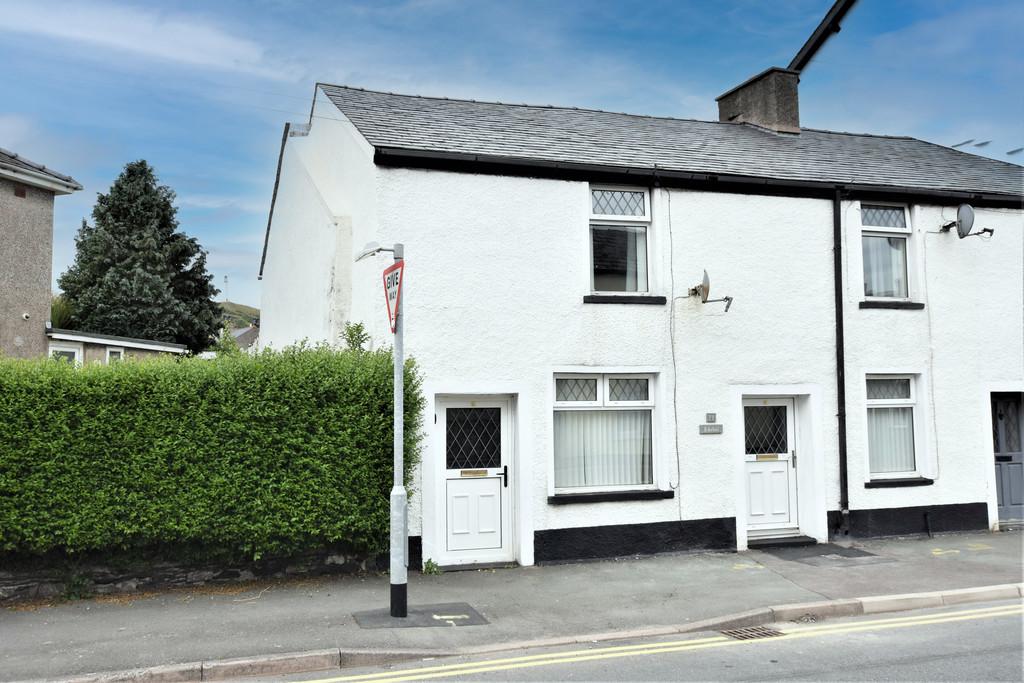 77 The Ellers, Ulverston, Cumbria... 3 bed cottage £185,000