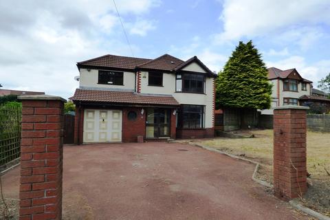 4 bedroom detached house to rent, Ainsworth Avenue, Horwich, Bolton