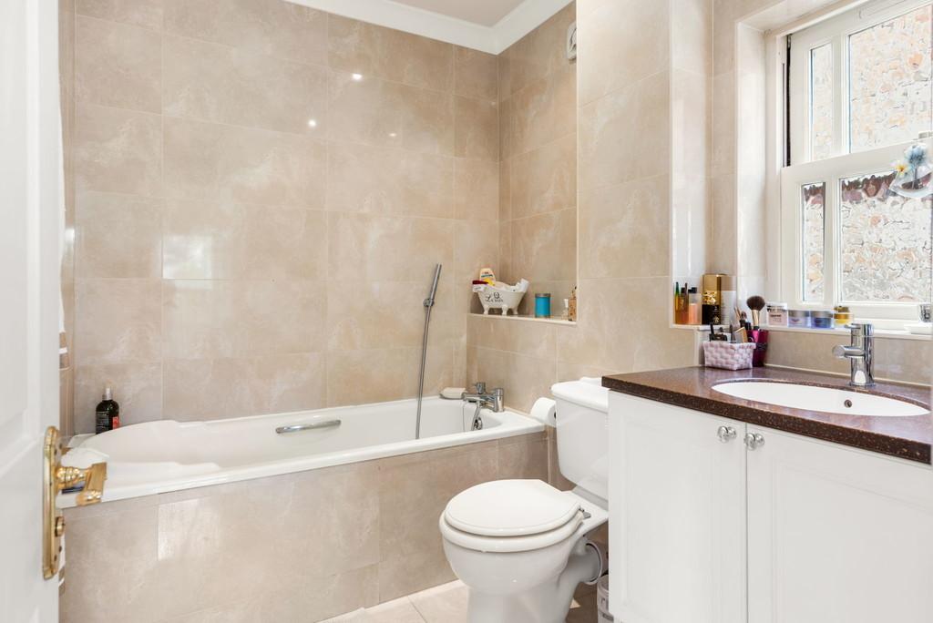 En suite bathroom