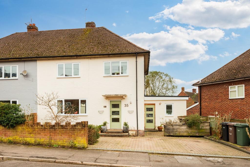Gainsborough Road, HenleyonThames 4 bed semidetached house £575,000