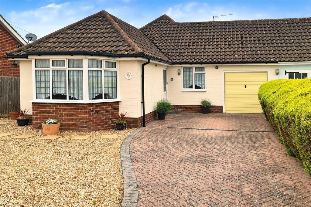 Holmes Lane, Rustington, West Sussex 3 bed bungalow £425,000