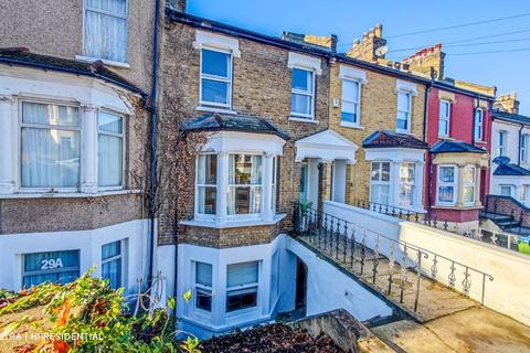 3 bedroom terraced house to rent, Paget Rise, Plumstead, London SE18