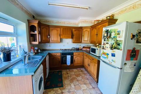 17 Alexander Road, Rhyddings, Neath, SA10 8DY