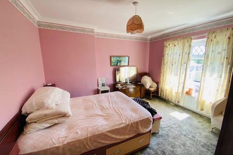17 Alexander Road, Rhyddings, Neath, SA10 8DY