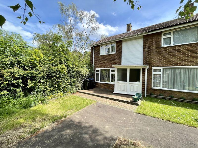Halling Hill, Harlow 2 bed terraced house £274,995