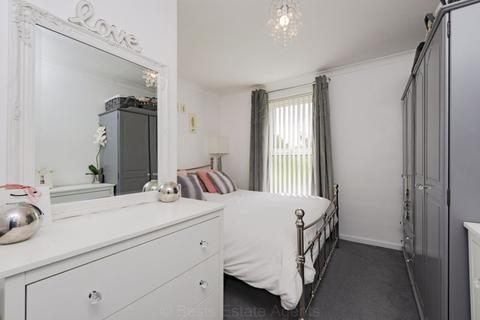 11 Badger Close, Palacefields, Runcorn, WA7 2QW