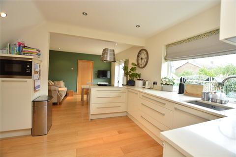 16 Strickland Crescent, Leeds, LS17 8JZ