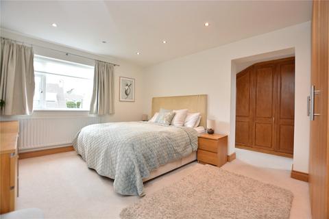 16 Strickland Crescent, Leeds, LS17 8JZ