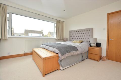 16 Strickland Crescent, Leeds, LS17 8JZ