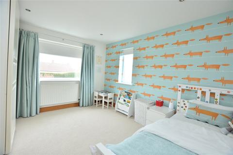 16 Strickland Crescent, Leeds, LS17 8JZ