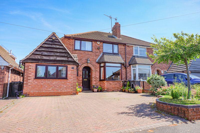 The Greenway, Sutton Coldfield, B73 6SG 3 bed semi-detached house - £ ...