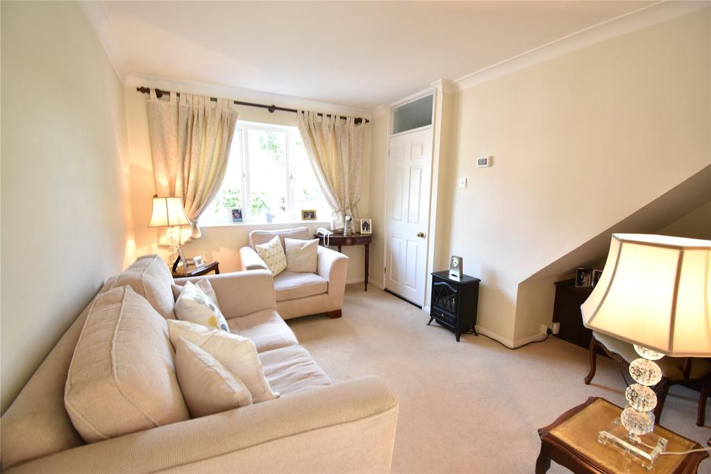 Cross Gates Close, Bracknell, Berkshire, RG12 2 bed end of terrace